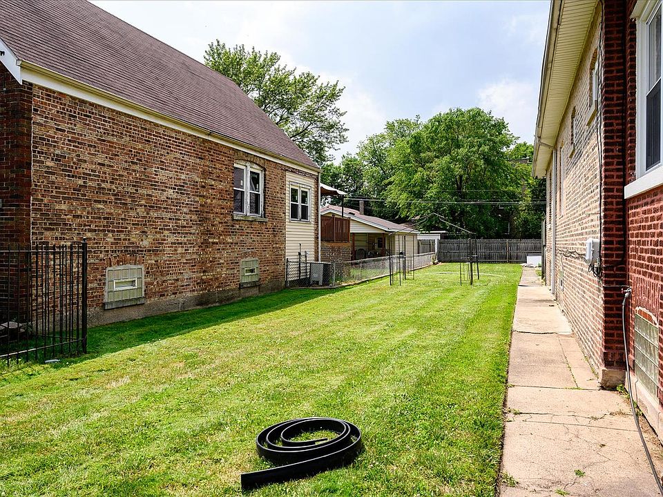 1st image of 8510 S Oglesby Ave