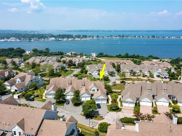 29 Cutter Ln #120, Tiverton, RI 02878