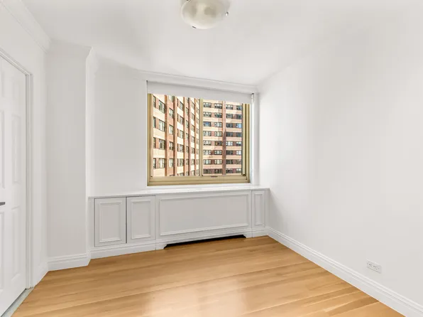 30 West 63rd Street image 6 of 8