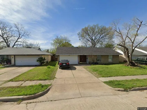 433 Oak Ridge Pl, Grand Prairie, TX 75052