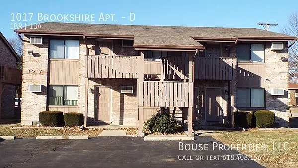 1017 Brookshire Ct #D — Photo 2