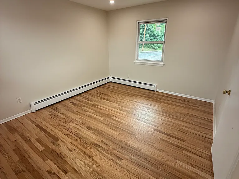 325 Grantwood Blvd #6B — Photo 8