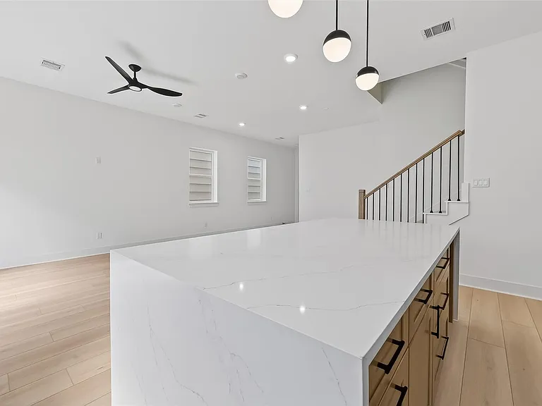 971 Highland Light Ln — Photo 9