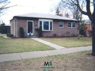 17576 Grettel Ave, Fraser, MI 48026