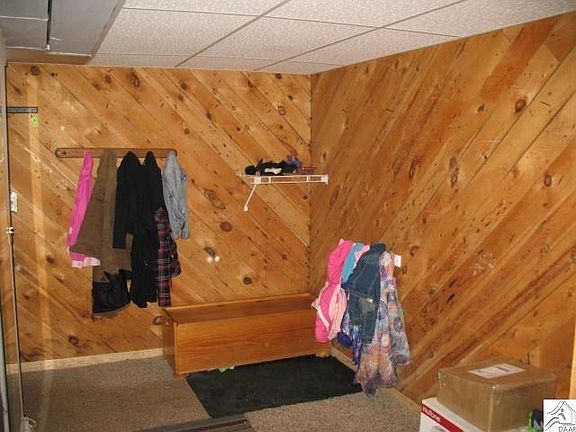 4th image of 3879 Kenroy Rd