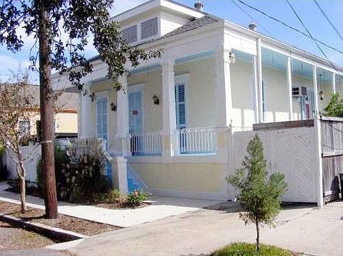 4th image of 1674 N Dupre St