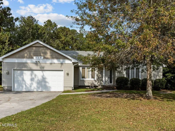 710 Oxford Drive, Morehead City, NC 28557