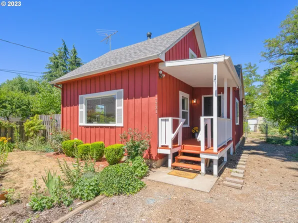 7721 SE Henderson St, Portland, OR 97206