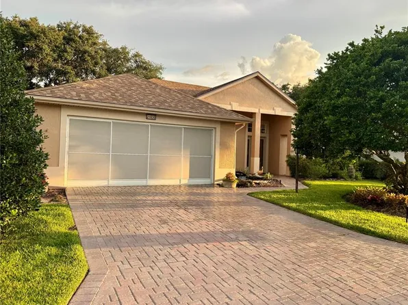 21630 King Henry Ave, Leesburg, FL 34748