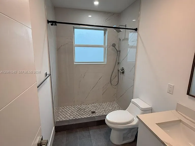 1950 SW 13th St #1 — Photo 12