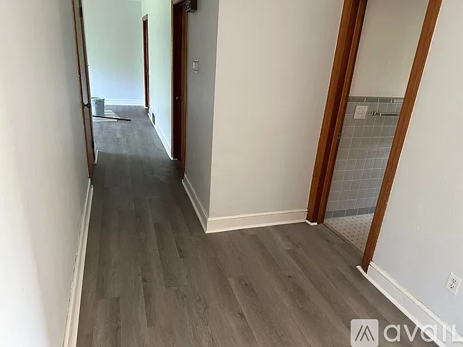 4 bed, 1.5 bath, 3300 sqft, $1,950 — Photo 3