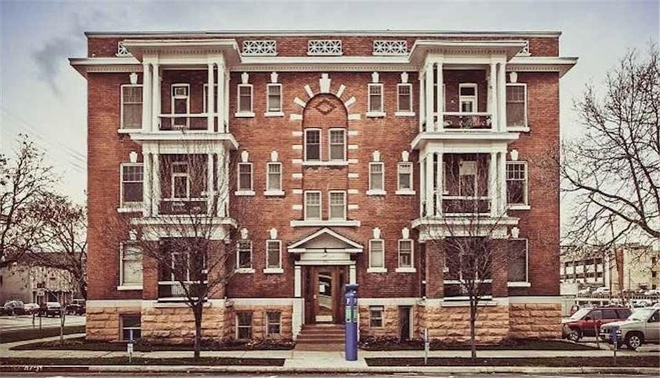 1st image of 276 E Broadway APT 1
