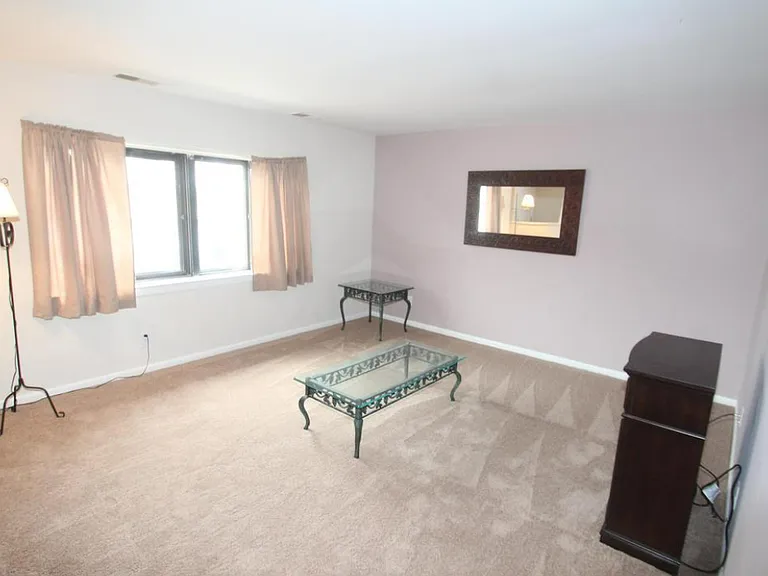 2005 Chelmsford Cir — Photo 10