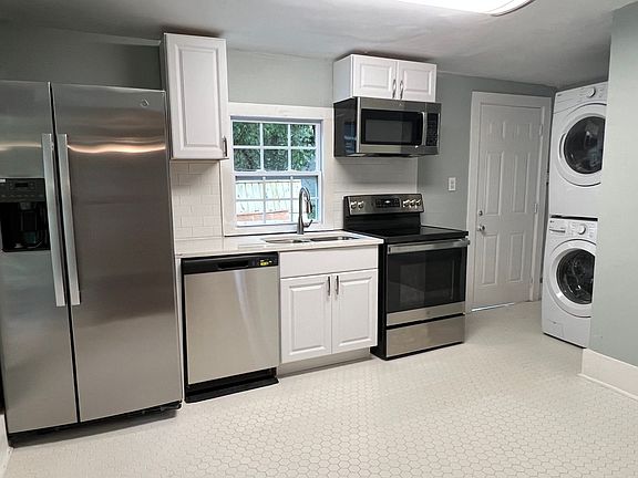 3rd image of 23 Wessels Ave #1/2