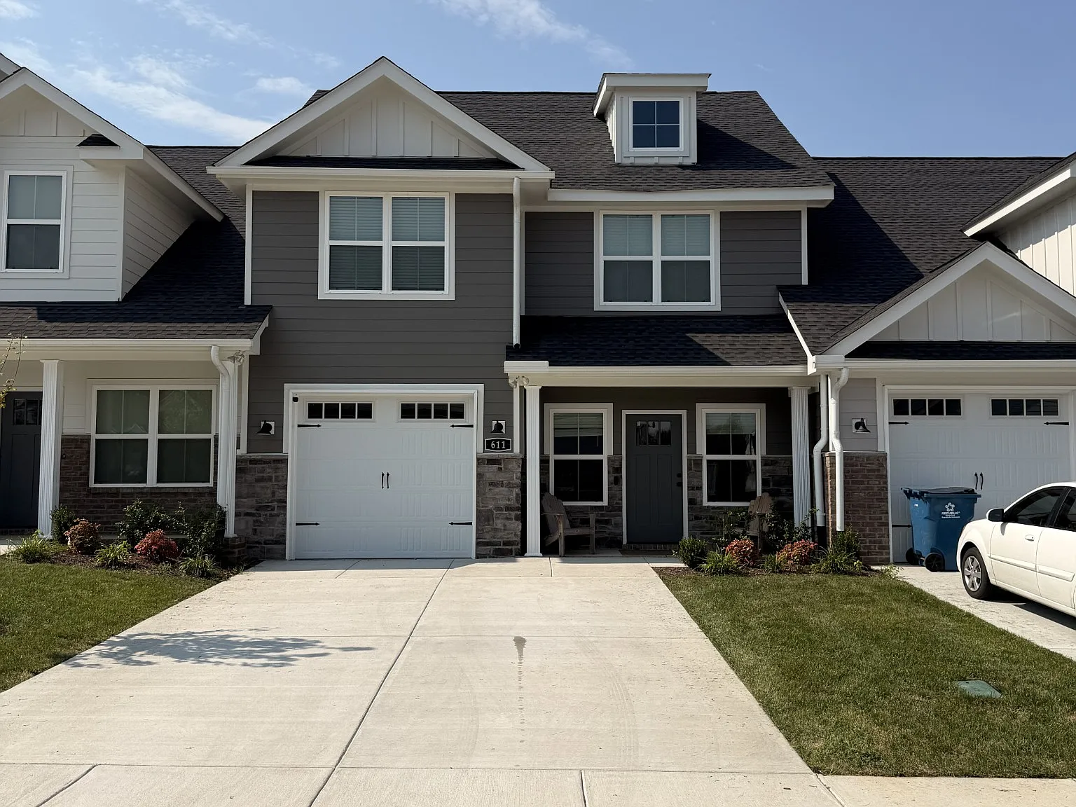 3 bed, 2.5 bath, 1639 sqft, $2,700 — Photo 4
