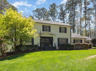 509 Queensferry Rd, Cary, NC 27511