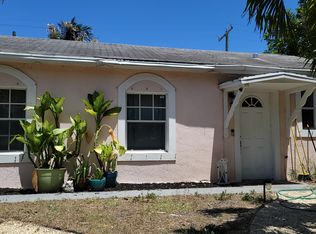 832 N East St, Lake Worth, FL 33460