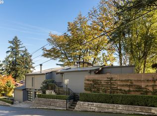 2910 SW Bennington Dr, Portland, OR 97205