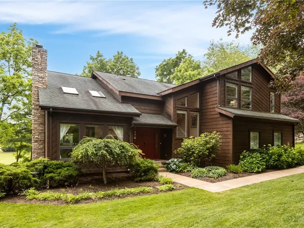 3824 Kim Ln, Gibsonia, PA 15044