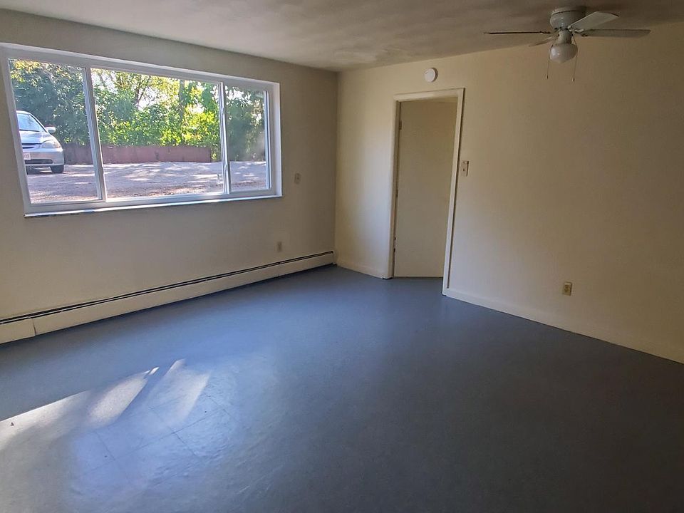 1st image of 947 Grand Ave APT 3
