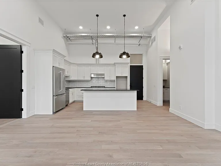 247 Brock St #204 — Photo 25