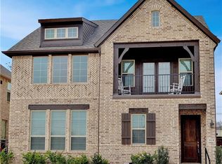 515 Renaissance Ln, Irving, TX 75060