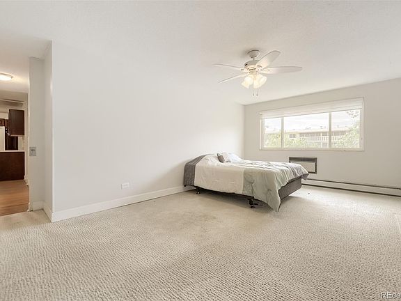 5th image of 755 S Alton Way #7C