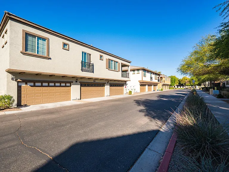 2750 S Voyager Dr #101 — Photo 15