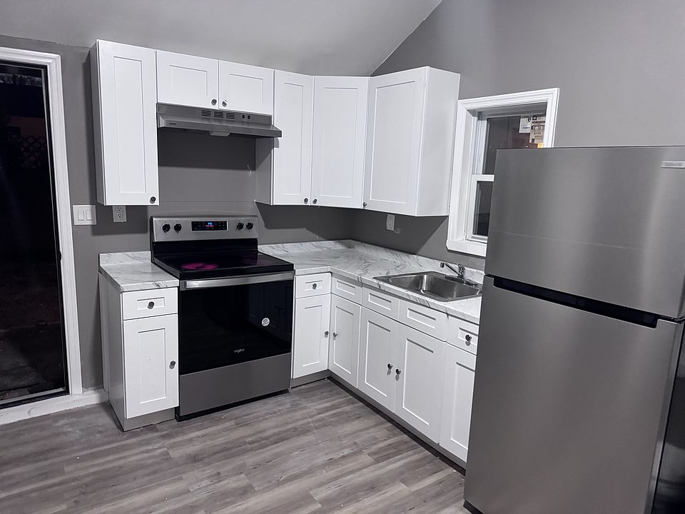 1st image of 524 Barnegat Ave