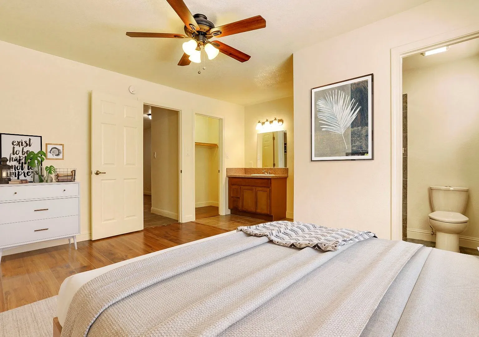 N Sutter Street - 5101 — Photo 4