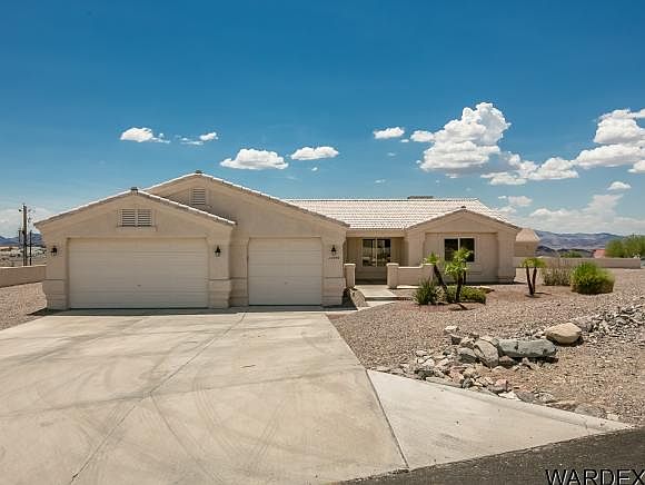1st image of 4090 Arrowhead Dr