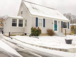 4 Oak St, Coventry, RI 02816