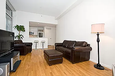 Rented by R New York
