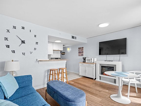 4th image of 2310 N Ocean Blvd #207