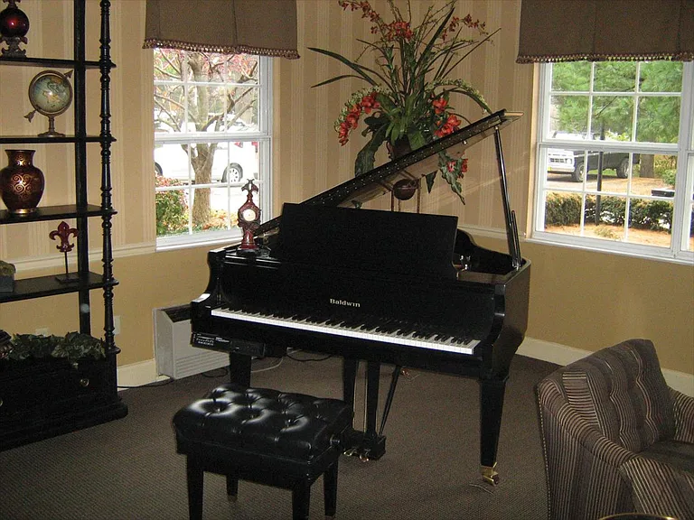 The Wellington House — Photo 12