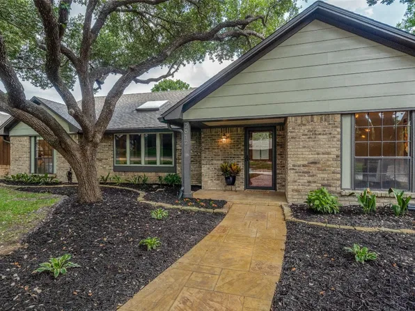 2812 W Aspen Ct, Plano, TX 75075