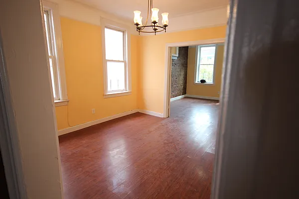 Rented by Nooklyn NYC LLC | media 21