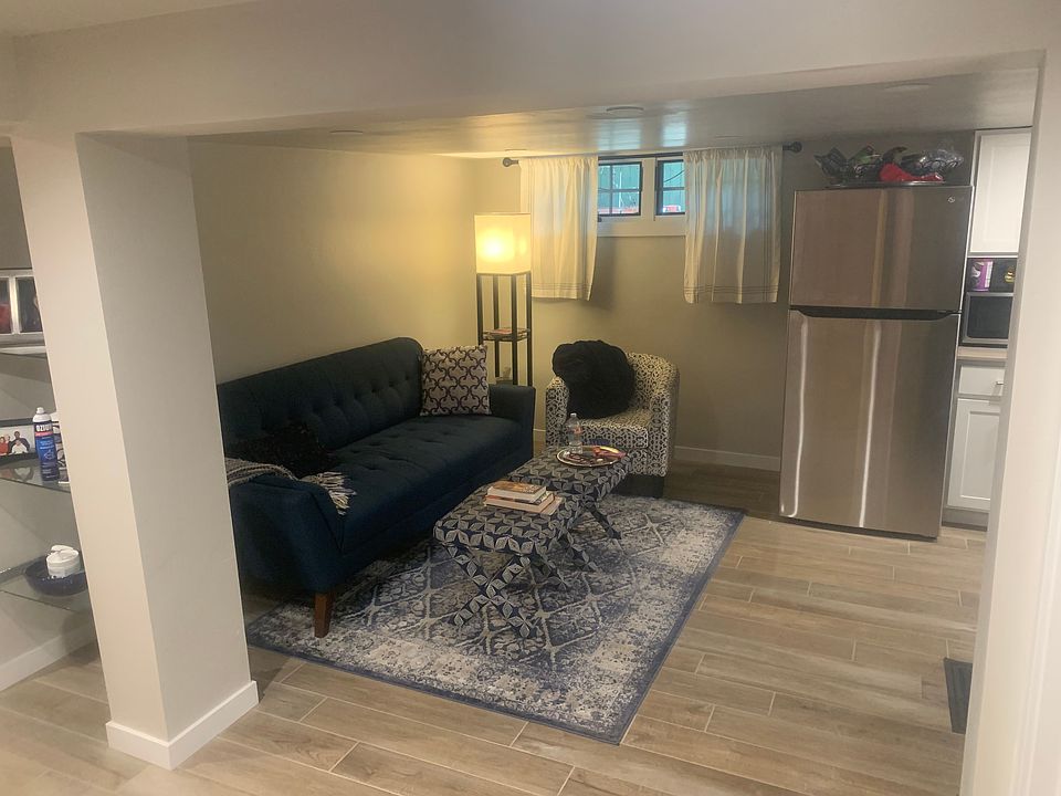 1st image of 477 E 4th Ave #382