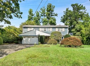5 Elm Hill Dr, Rye Brook, NY 10573