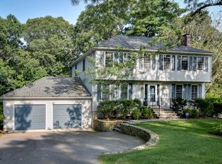19 Coachman Ln, Natick, MA 01760
