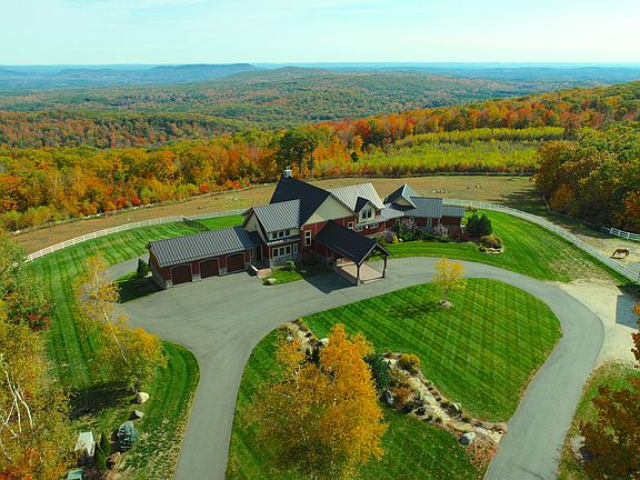 10 Blueberry Hills Rd