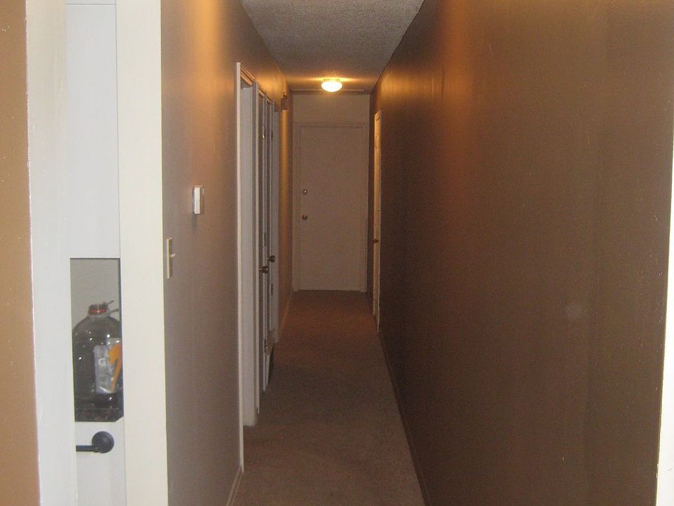 1st image of 892 N Claybrook St