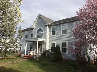 5 High Ridge Ct, New Kensington, PA 15068