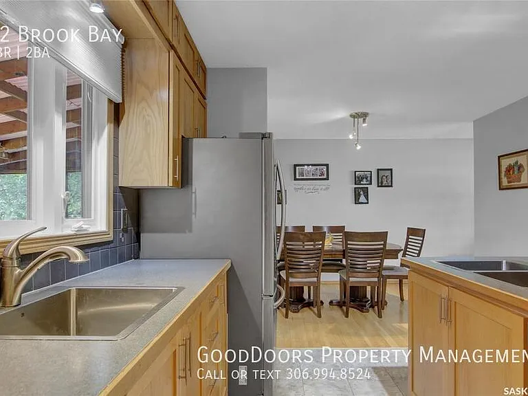 32 Brook Bay — Photo 2