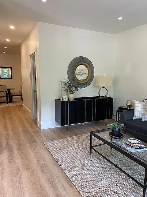 3 bed, 2.5 bath, 2000 sqft, $4,500 — Photo 4