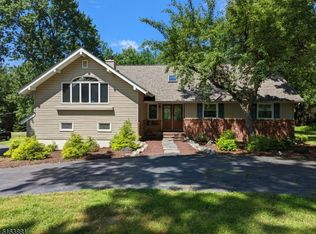 46 Stella Dr, Bridgewater, NJ 08807