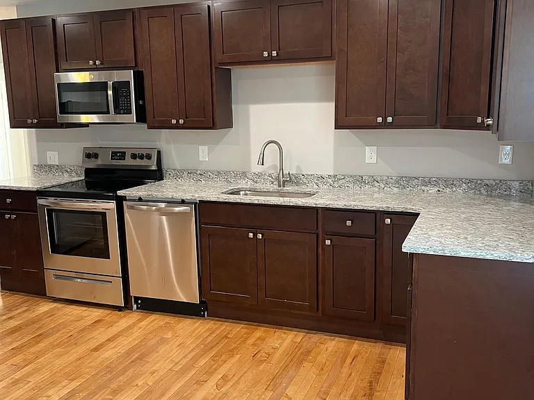 8 Kimball St #2 — Photo 2