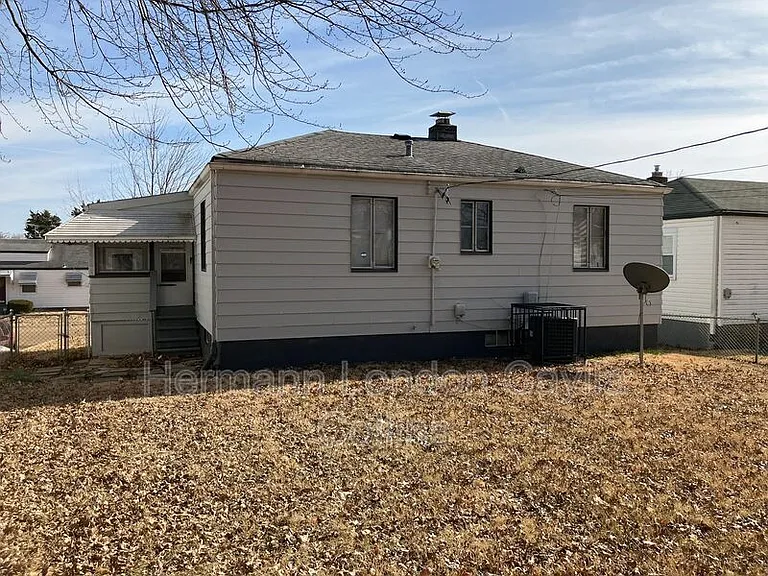 5657 Sunbury Ave — Photo 6