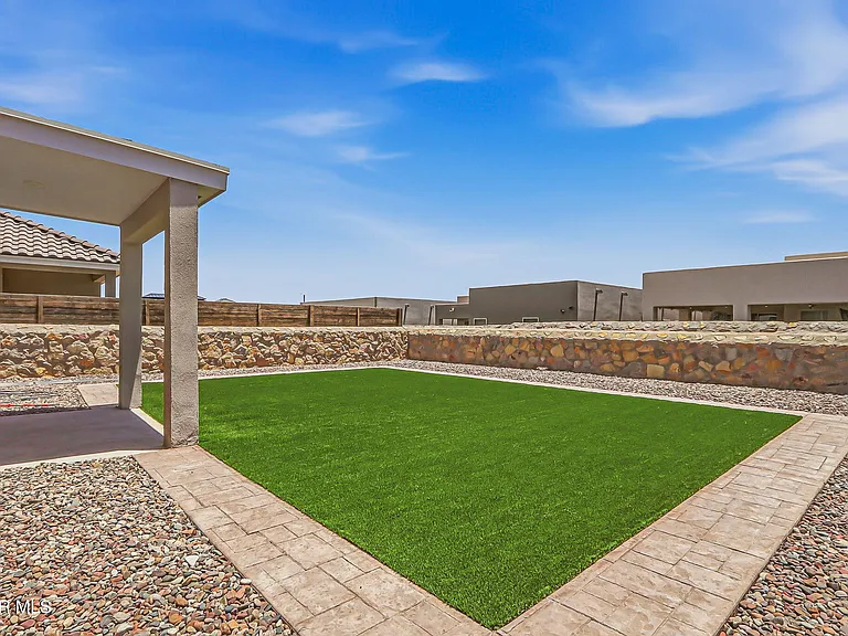 13852 Paseo De La Luna Ave — Photo 46