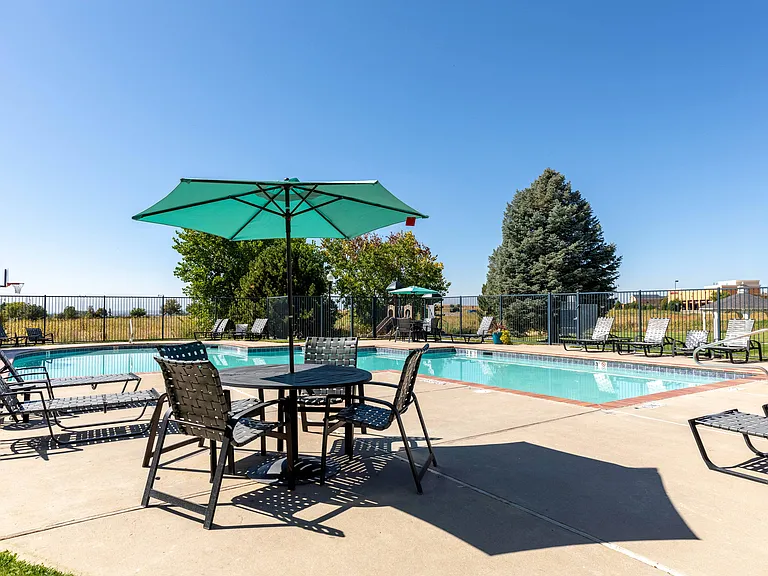 Sterling Park Apartments — Photo 7